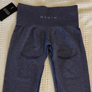 NVGTN seamless leggings!